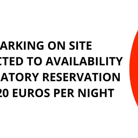 Authentic Centre With Patios In Courtyard For Smokers בית הארחה 3*